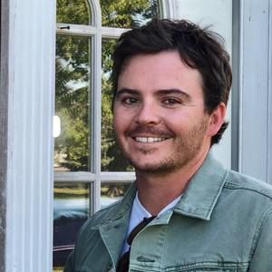 Meet your Posher, Dustin